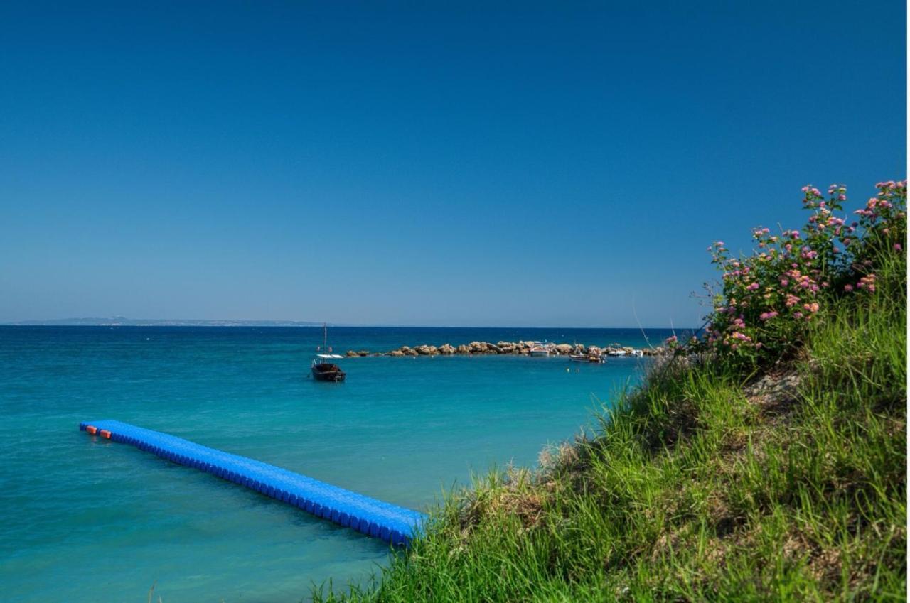Porto Roma Seaside Studios Vasilikos  Luaran gambar